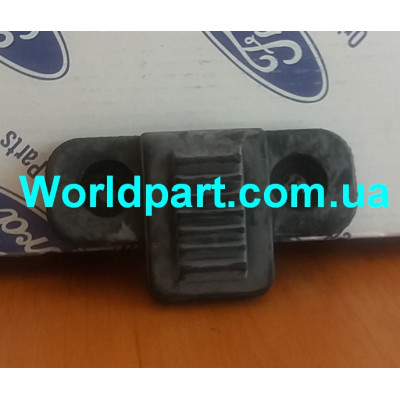 1384989 Клин задней крышки багажника 1,8TD/TDCI 2002-
