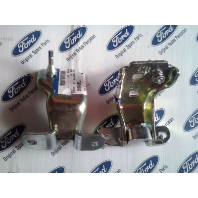 5081569 Петля передніх дверей верх R низ L Ford Connect 1.8TD/TDCI 2002-2012 5081569 Петля передніх дверей верх R низ L Ford Connect 1.8TD/TDCI 2002-2012