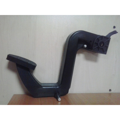 Педаль зчеплення MB Sprinter 901/902/903/904/ VW LT 1996-2006